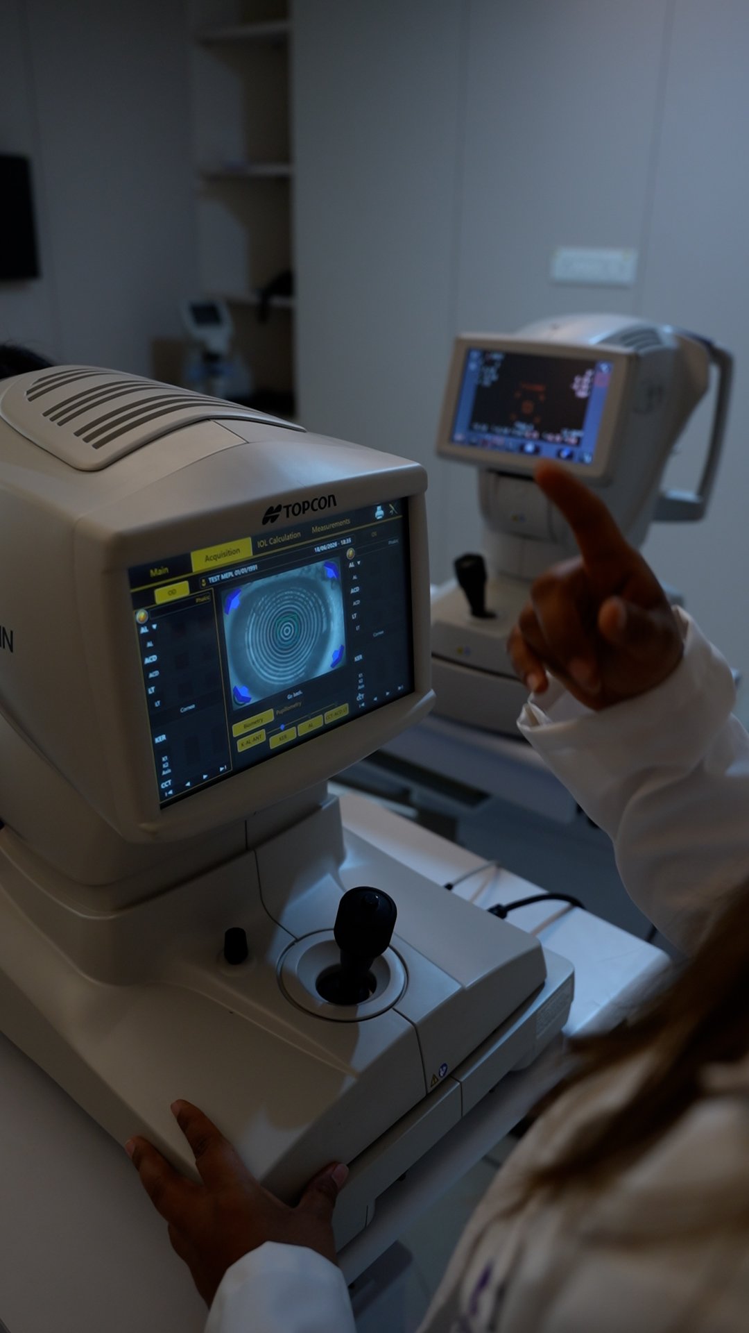 Premium Intraocular Lenses In Shivaji Nagar